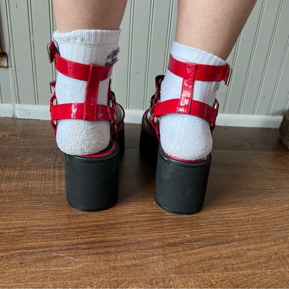 LAMODA Red and Black Platform Sandals - Picture 7 of 7